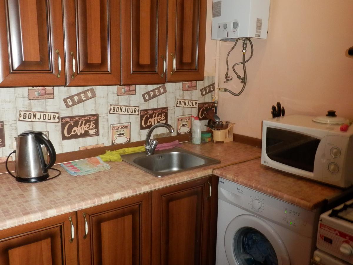 Yourhostel Svyatoshino Киев Экстерьер фото