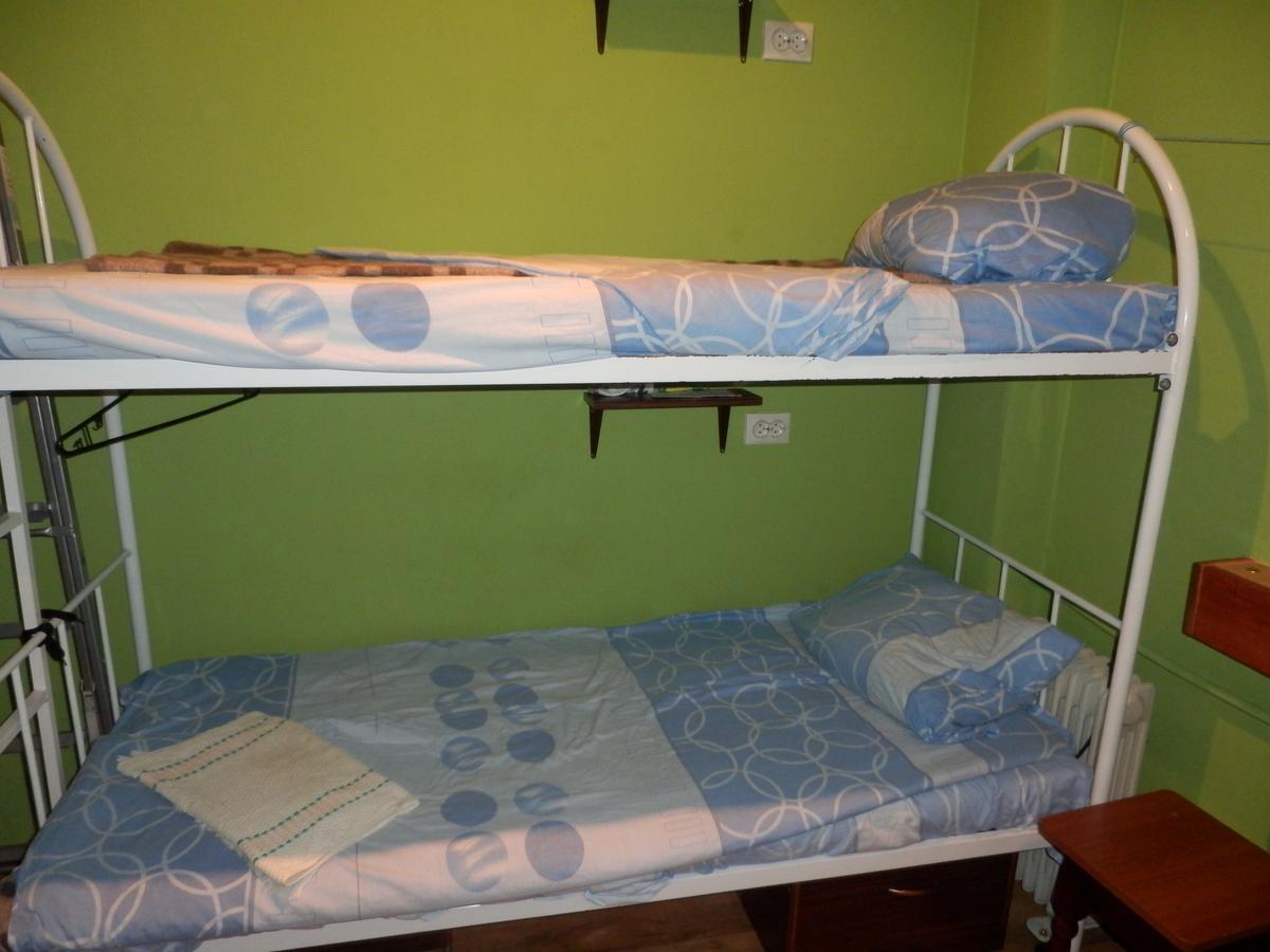 Yourhostel Svyatoshino Киев Экстерьер фото