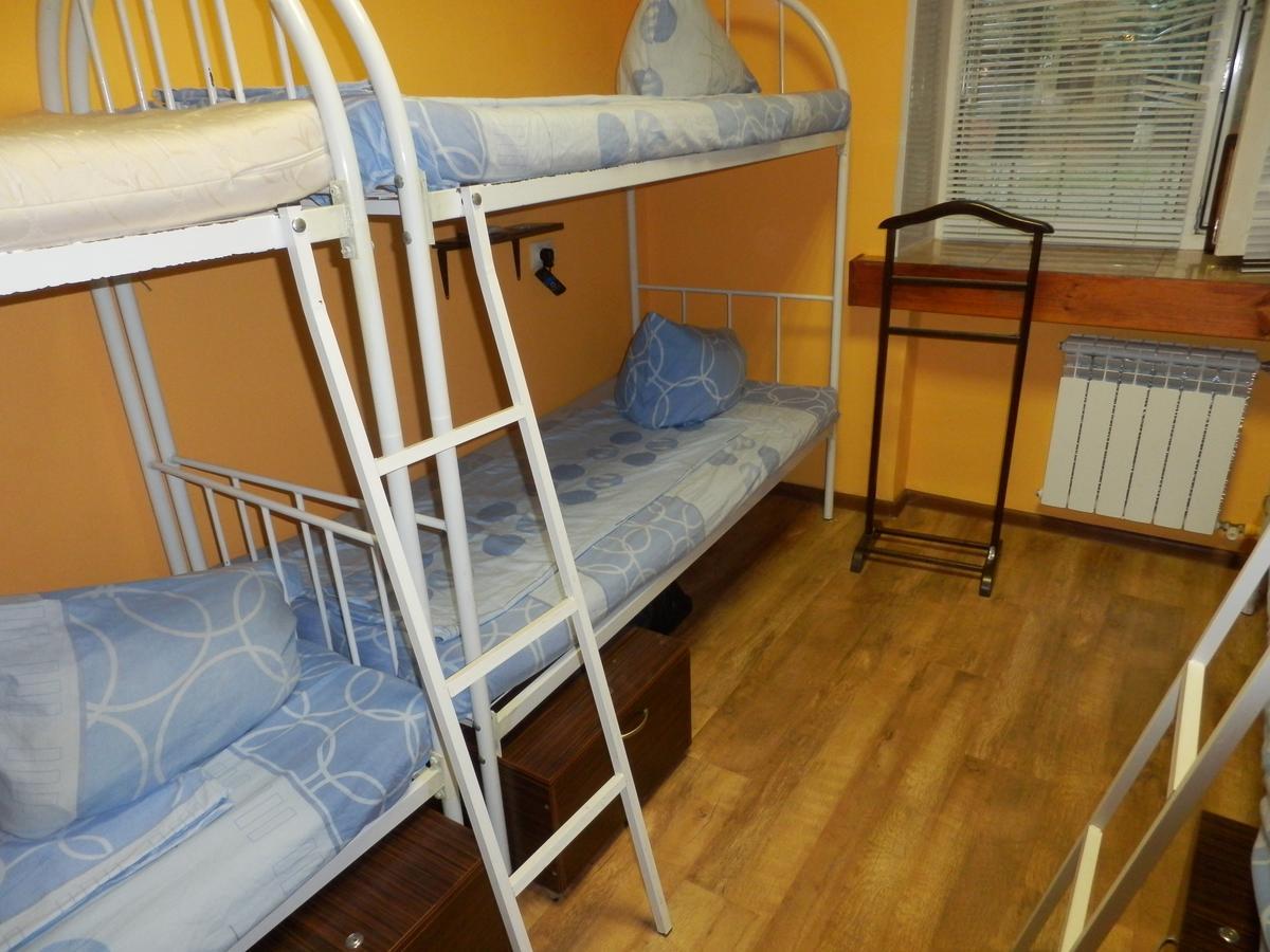 Yourhostel Svyatoshino Киев Экстерьер фото