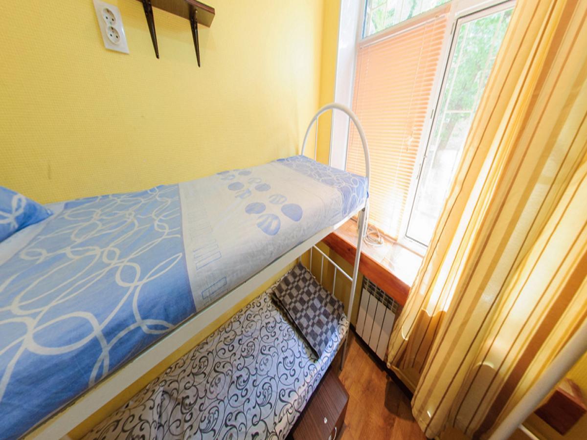 Yourhostel Svyatoshino Киев Экстерьер фото